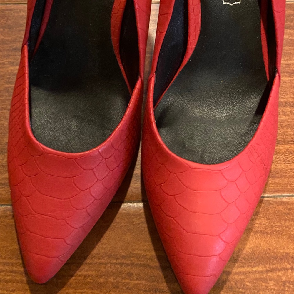 Aldo pumps